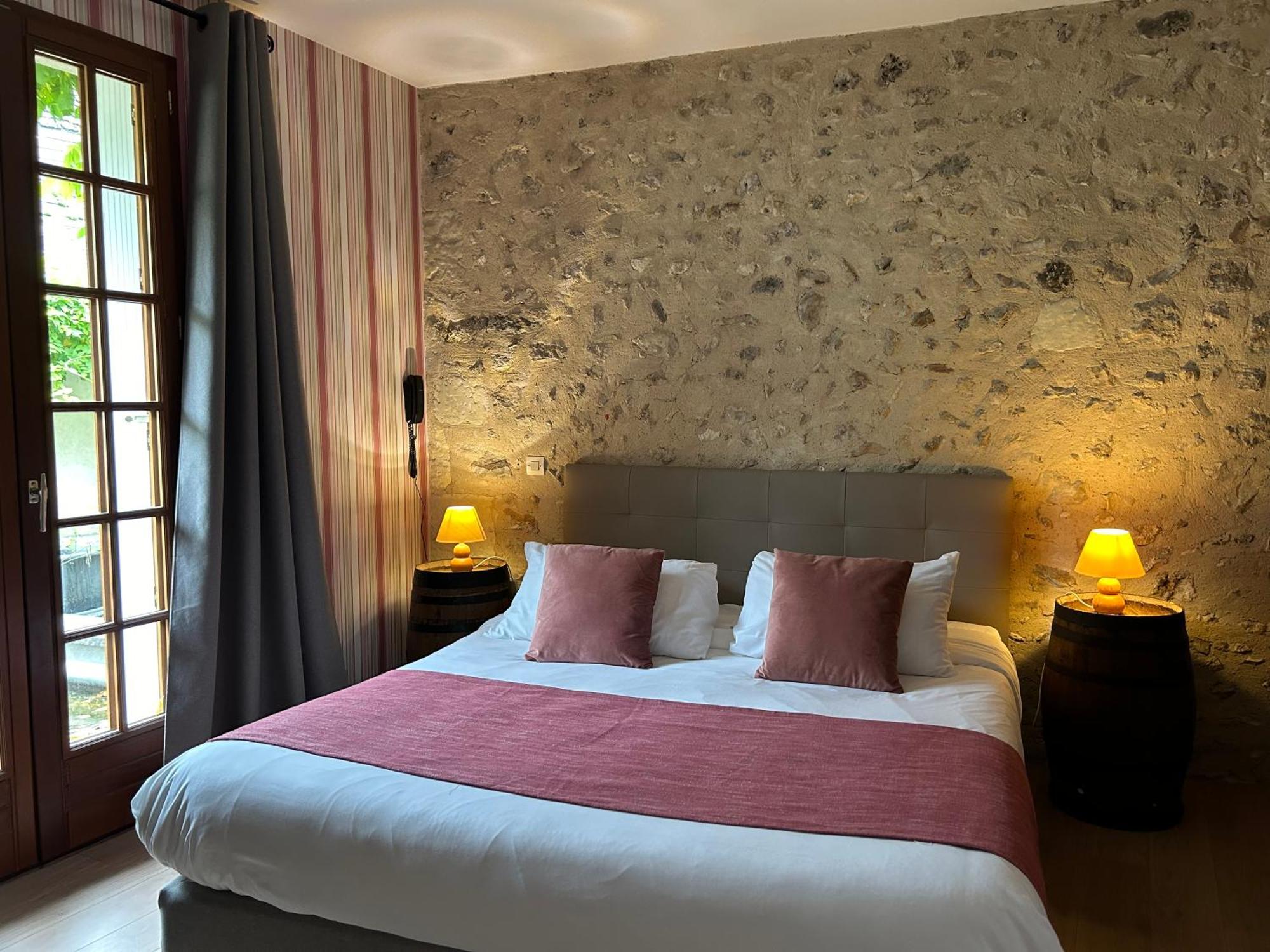 Logis Auberge Le Colombien - Hotel Et Restaurant Villandry Exterior foto